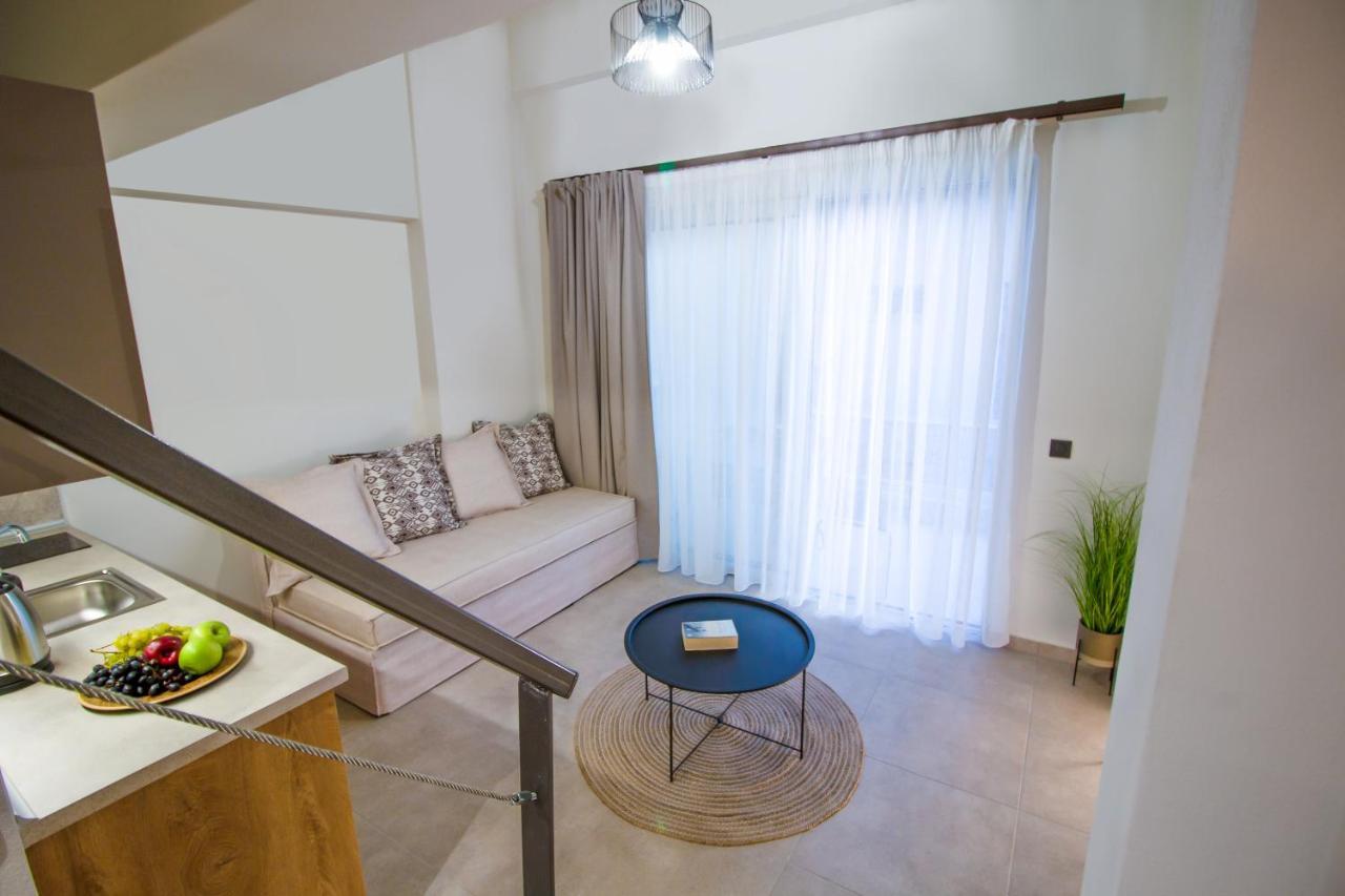 Aelia Seaside Luxury Suites Nea Karvali Exterior photo